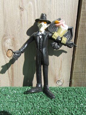 1987 Disney Who Framed Roger Rabbit? Flexies Judge Doom Toy Figure
